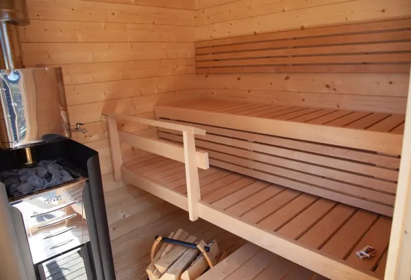 Image: almostheaven.com Almost Heaven Solide Compact 4-6 Person Cabin Sauna, photo 2 of 3
