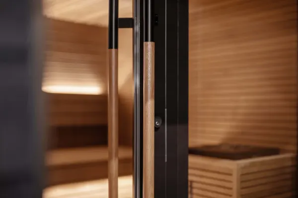 Image: thesaunaheater.com Auroom Arti Pre-Assembled 5-Person Sauna Cabin, photo 7 of 9