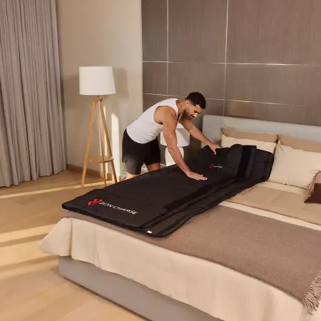 Image: boncharge.com Bon Charge Infrared Sauna Blanket, photo 6 of 8